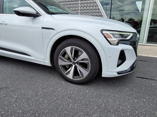 2024 Audi Q8