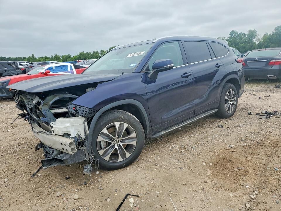 2021 TOYOTA Highlander