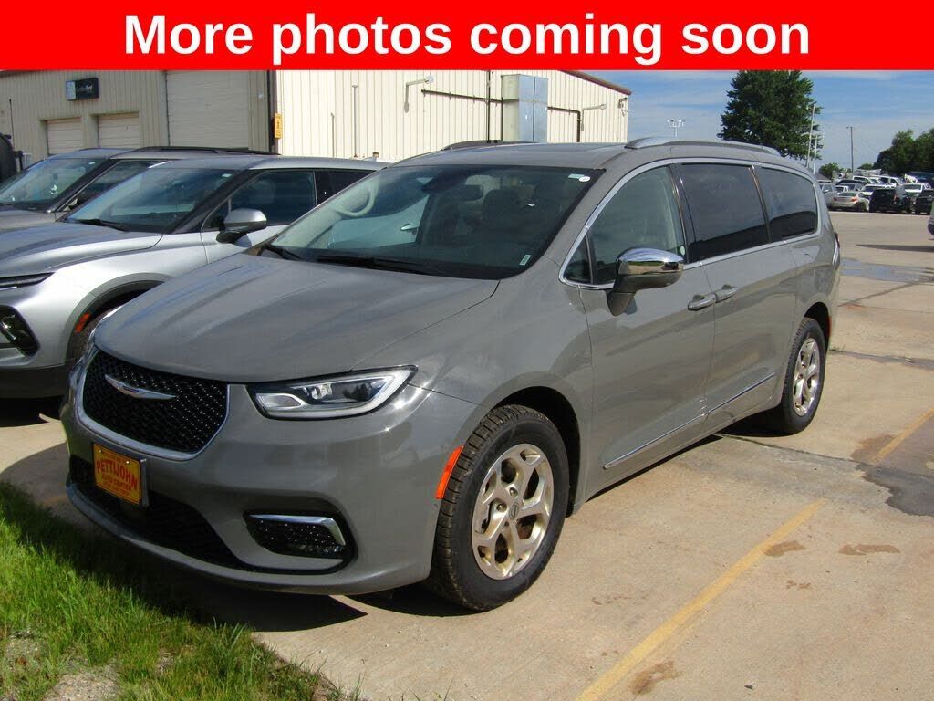 2021 CHRYSLER Pacifica