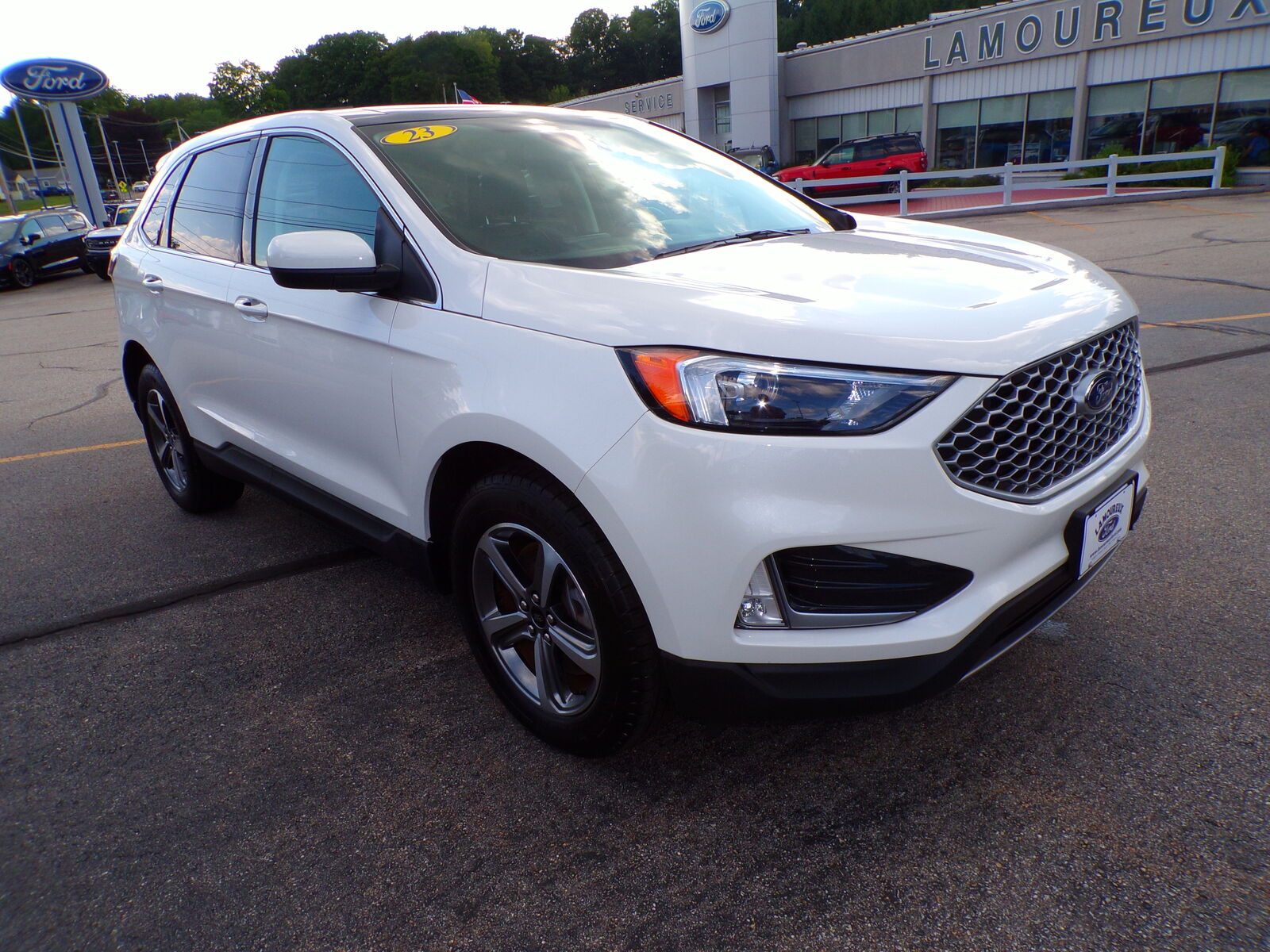 2023 FORD Edge