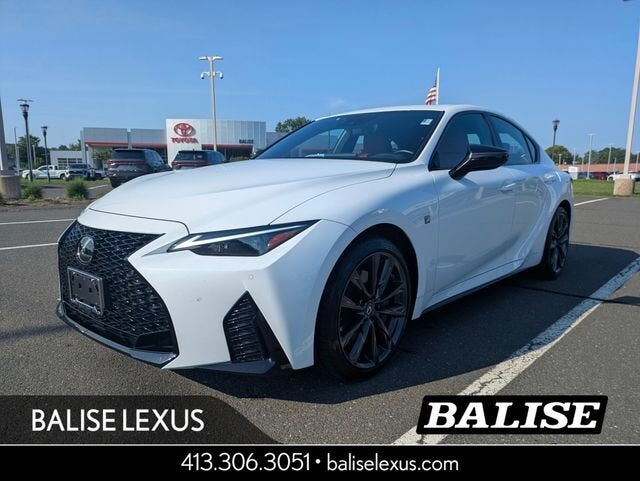 2025 LEXUS IS