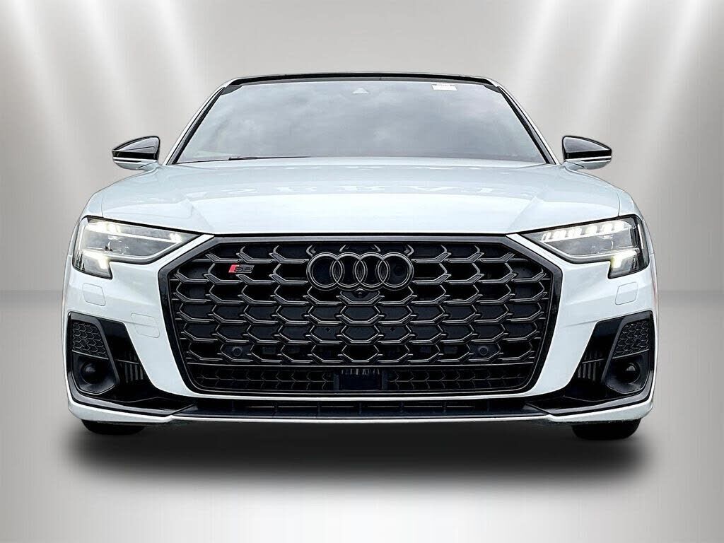 2022 Audi S8