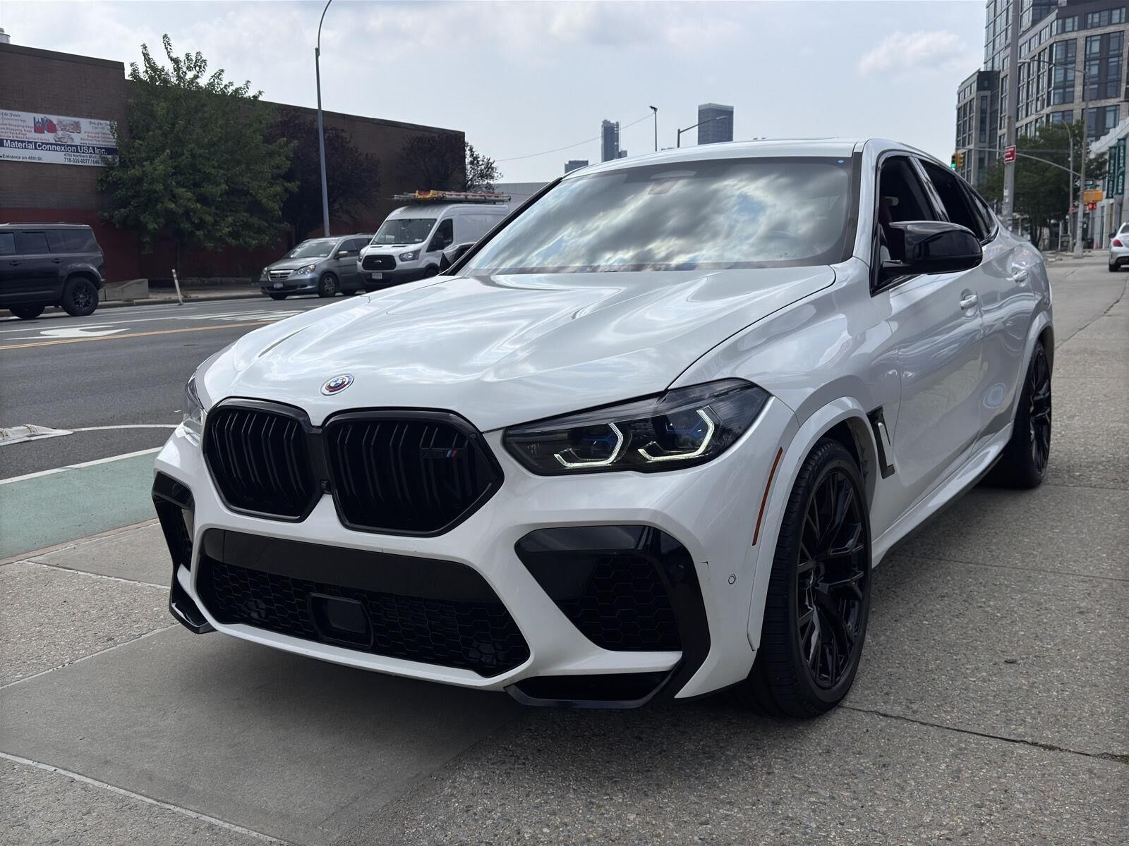 2022 BMW X6