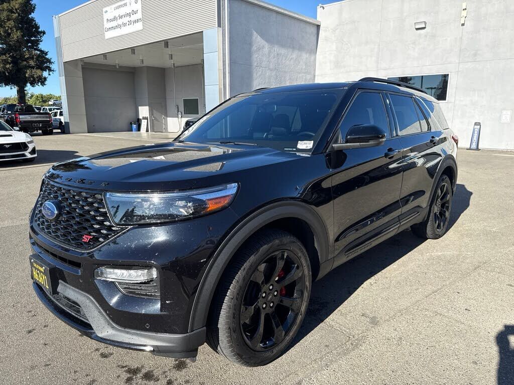 2023 FORD Explorer