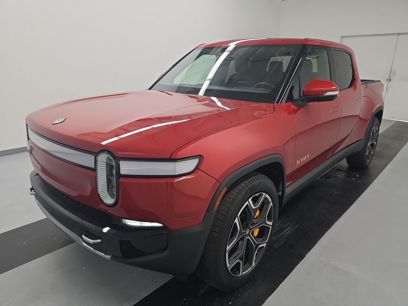 2023 RIVIAN R1T