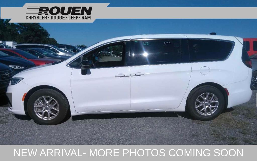 2025 CHRYSLER Pacifica