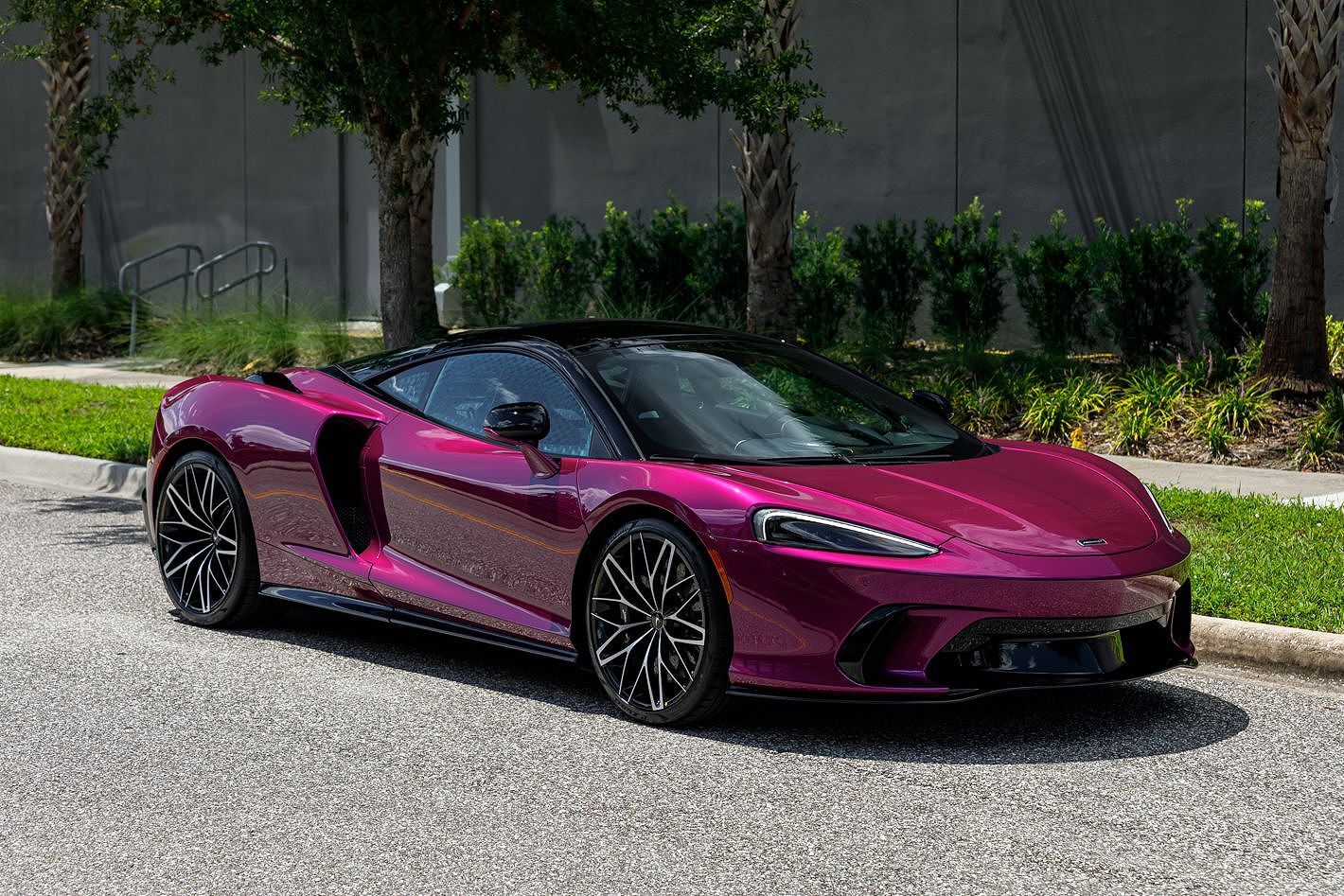 2027 MCLAREN GTS
