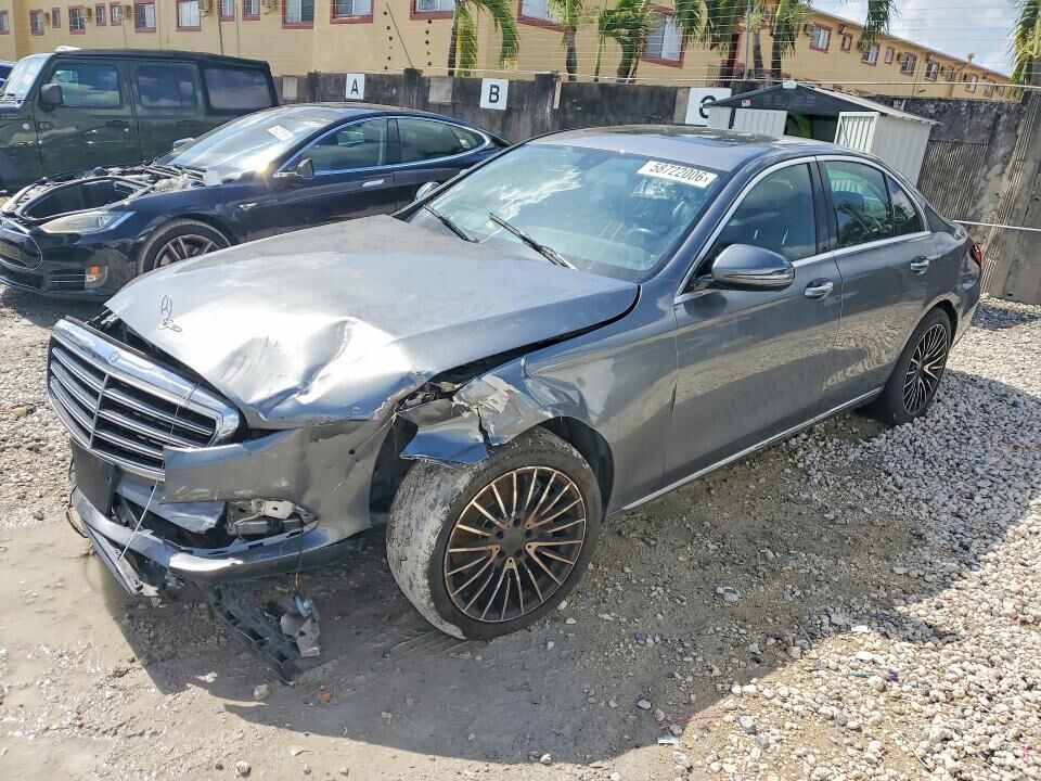 2017 MERCEDES-BENZ E-Class