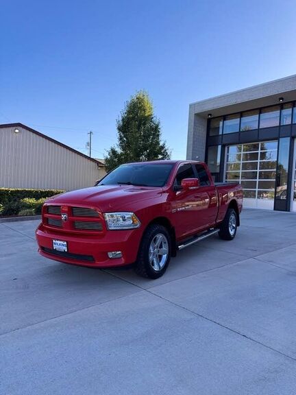 2011 DODGE Ram