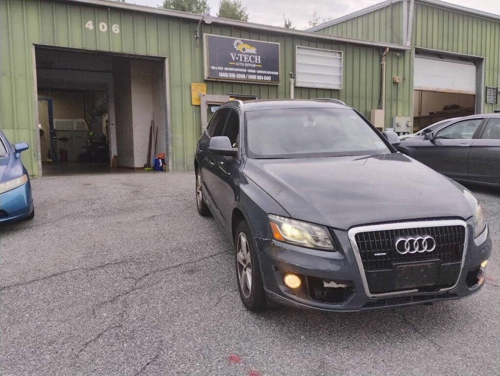 2010 AUDI Q5