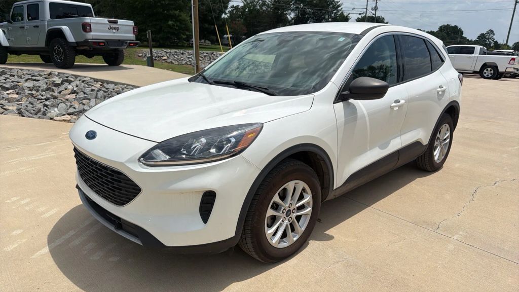 2022 FORD Escape