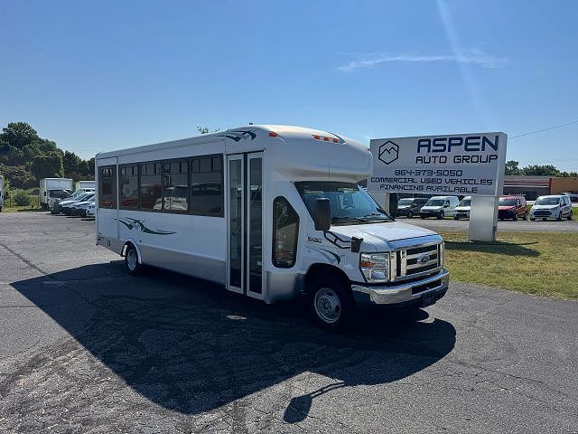 2013 FORD E-450