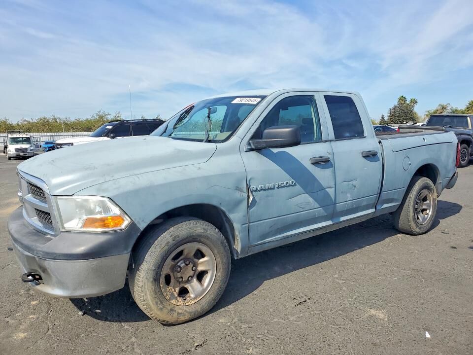 2012 DODGE Ram