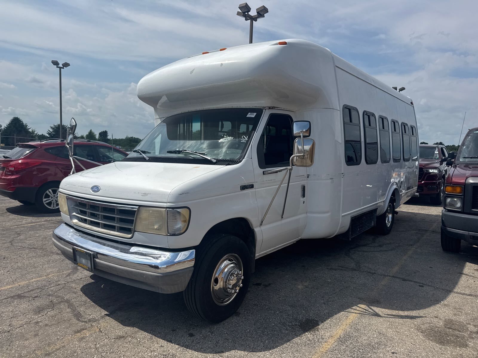 Ford E-350