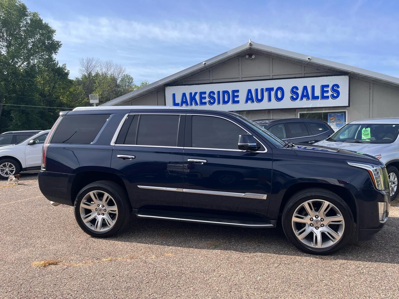 2017 CADILLAC Escalade