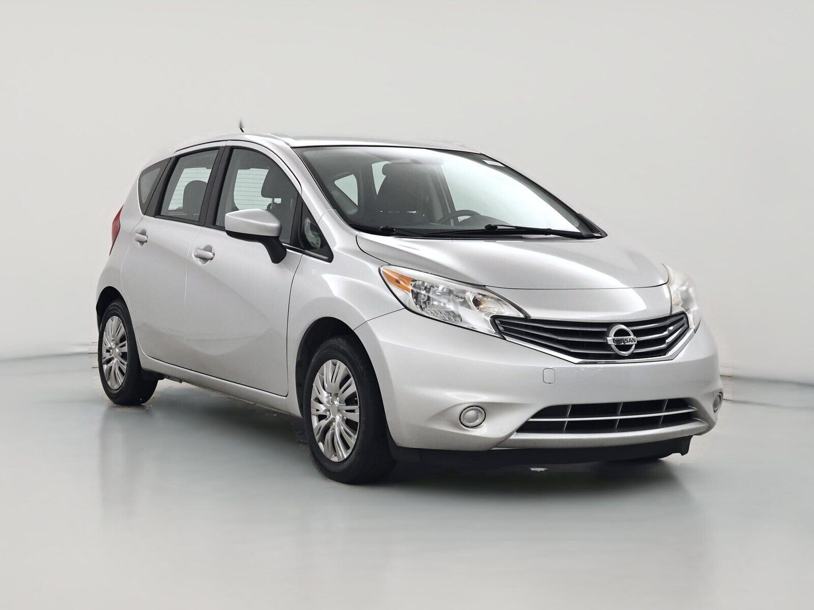 2015 NISSAN Versa