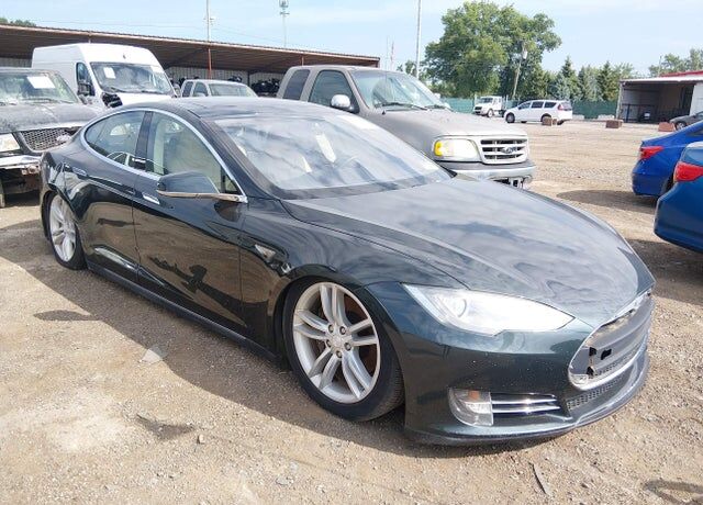 2013 TESLA Model S