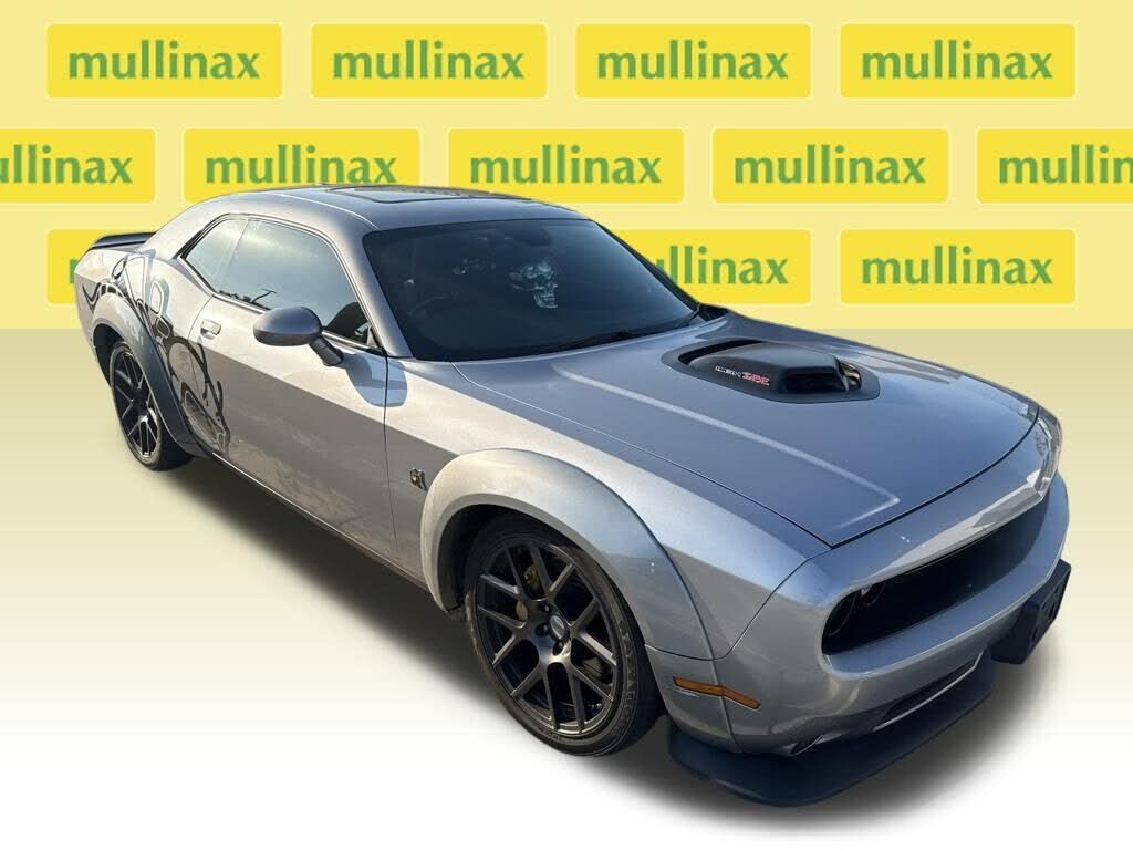 2016 DODGE Challenger