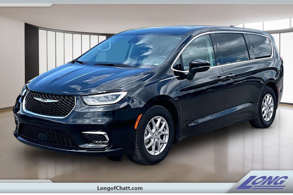 2023 CHRYSLER Pacifica
