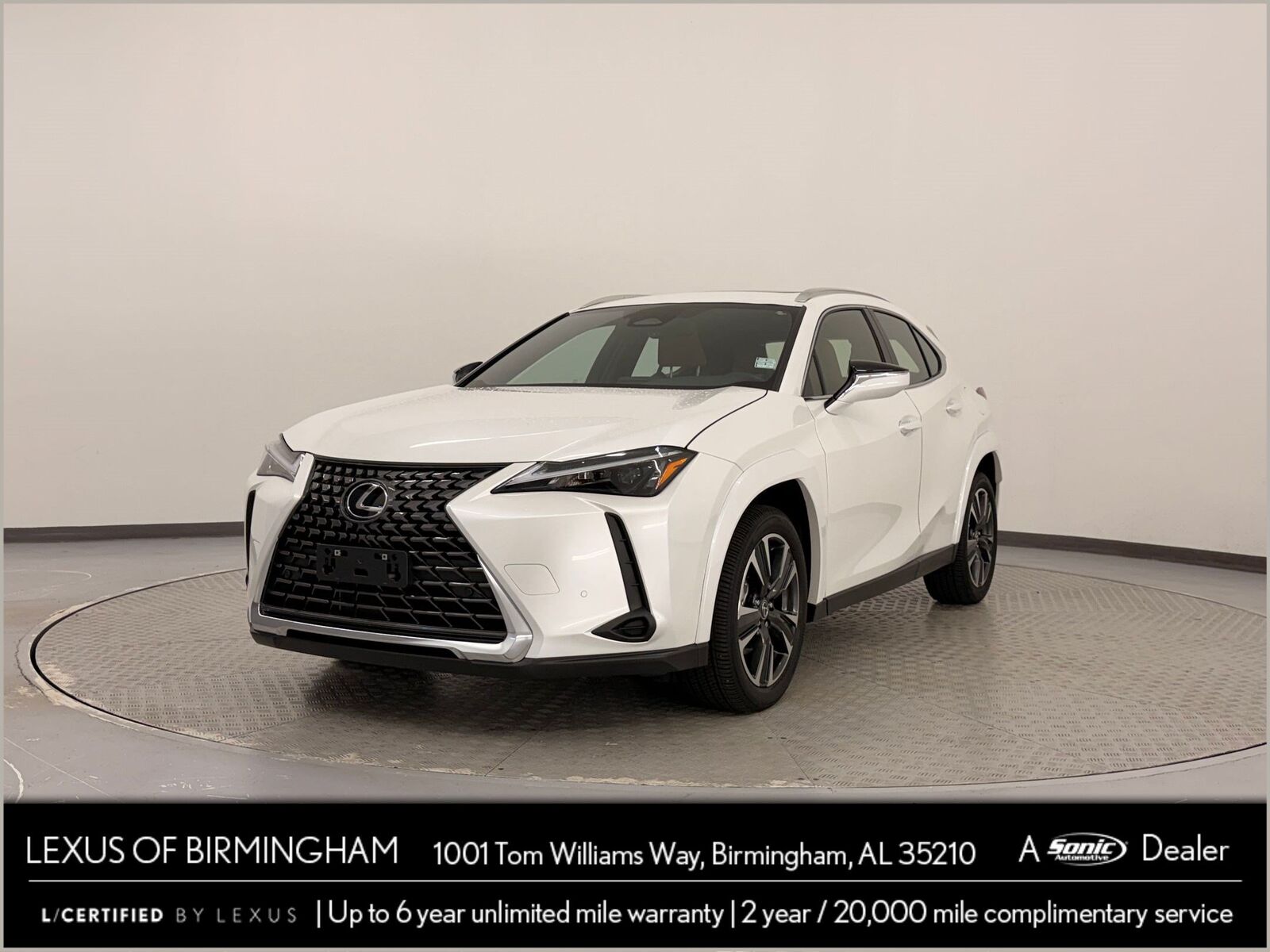 2025 LEXUS UX