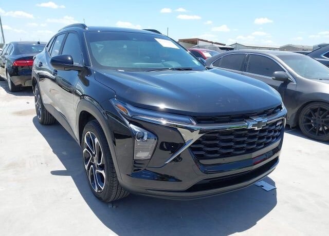 2025 CHEVROLET Trax