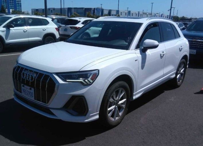 2025 AUDI Q3