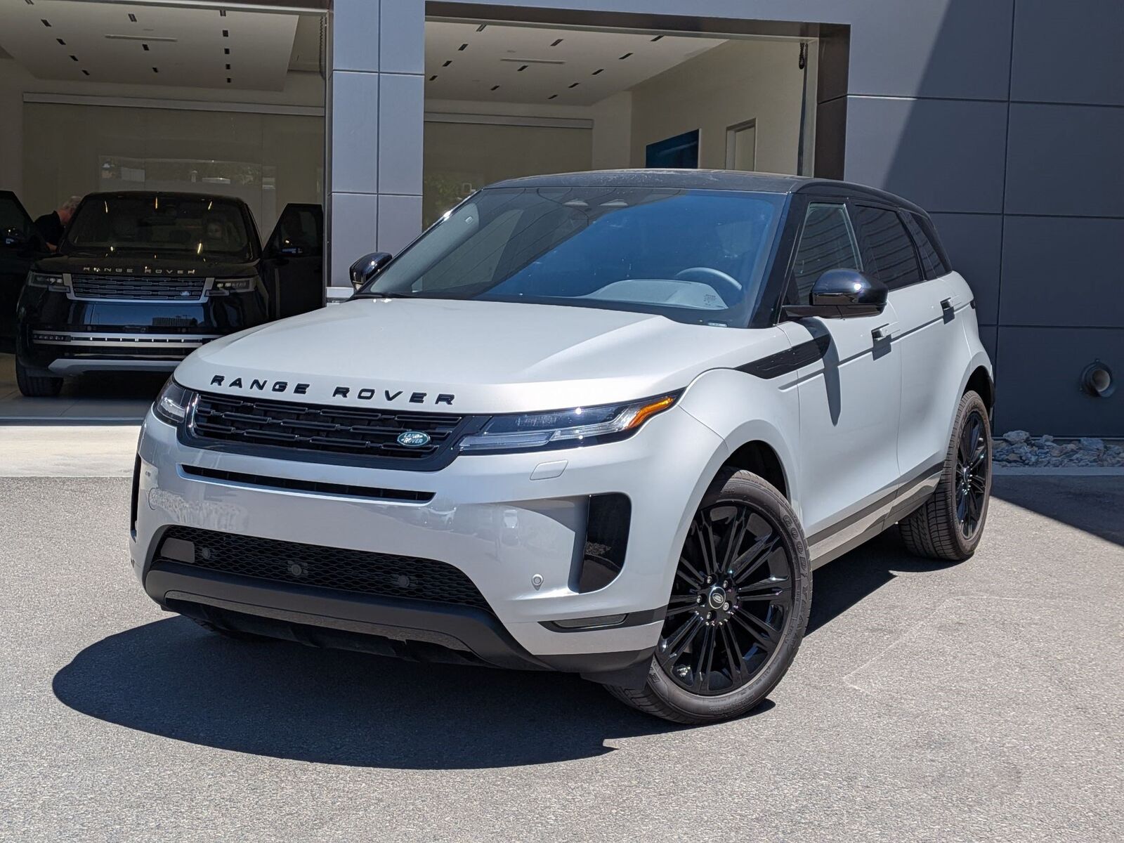 2026 LAND ROVER Range Rover Evoque