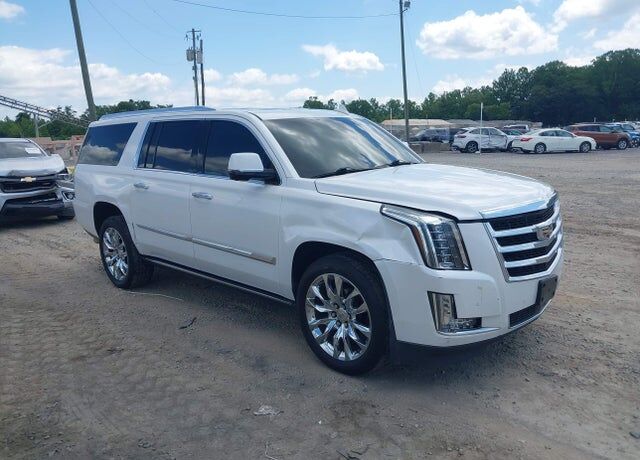 2016 CADILLAC Escalade