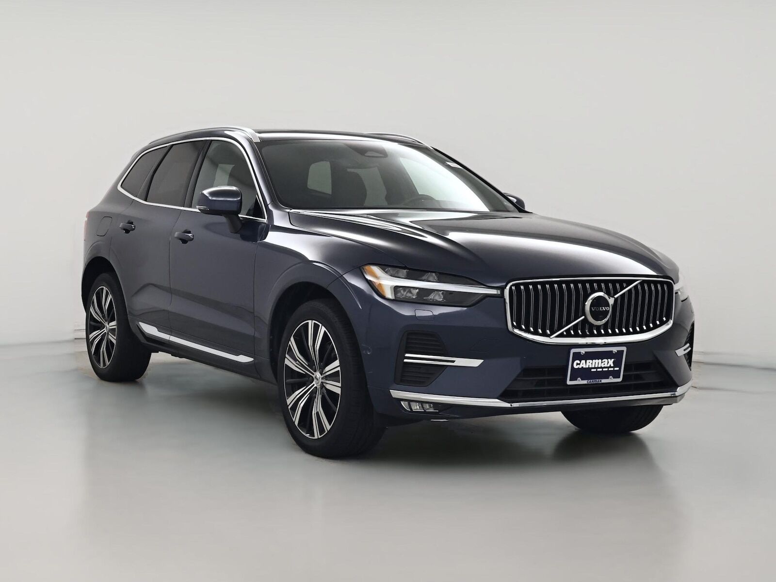 2023 VOLVO XC60
