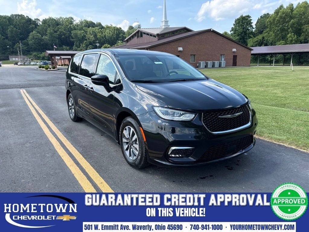2023 CHRYSLER Pacifica
