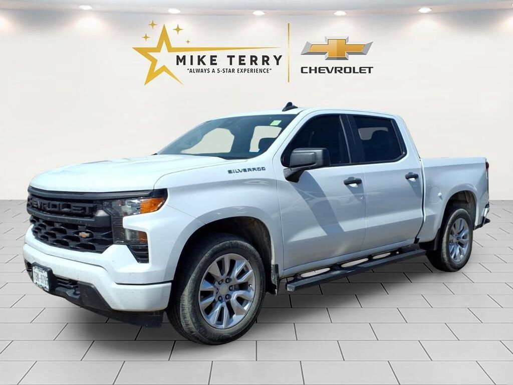 2023 CHEVROLET Silverado