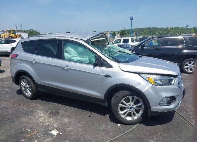 2017 FORD Escape