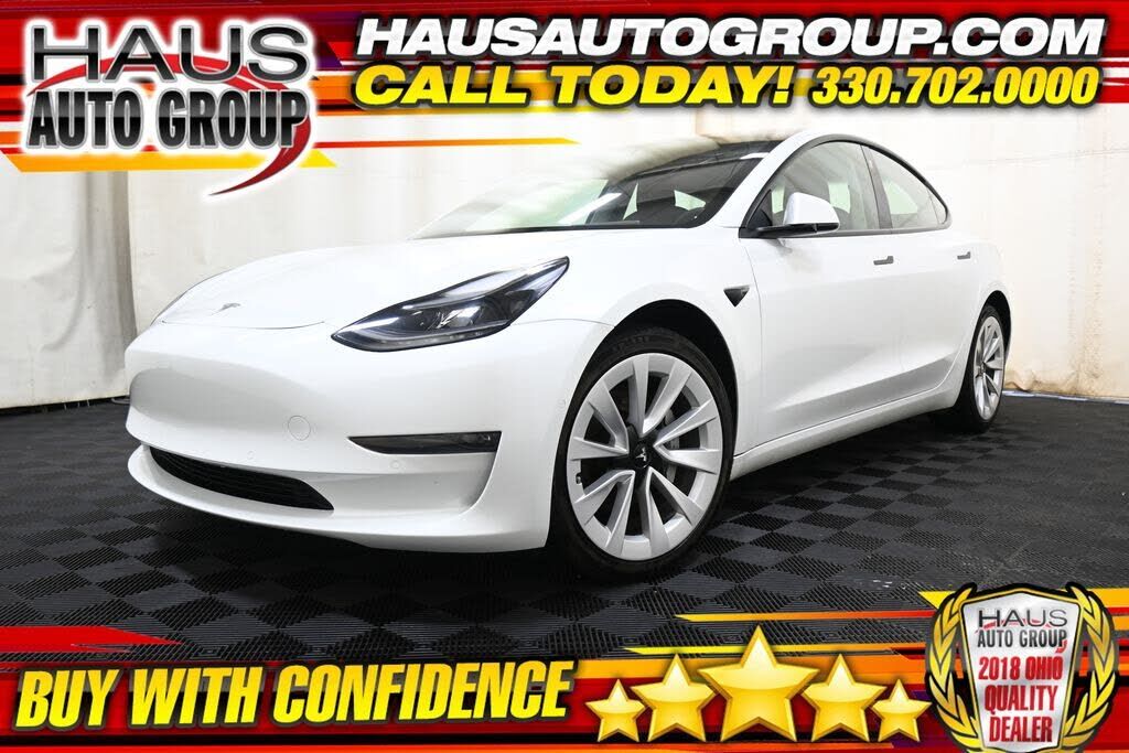 2022 TESLA Model 3