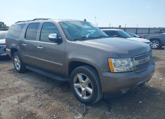 2011 CHEVROLET Suburban
