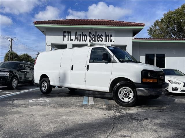 2017 GMC Savana