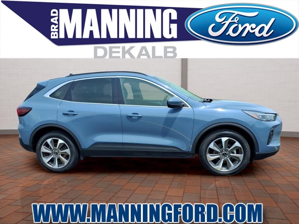 2024 FORD Escape