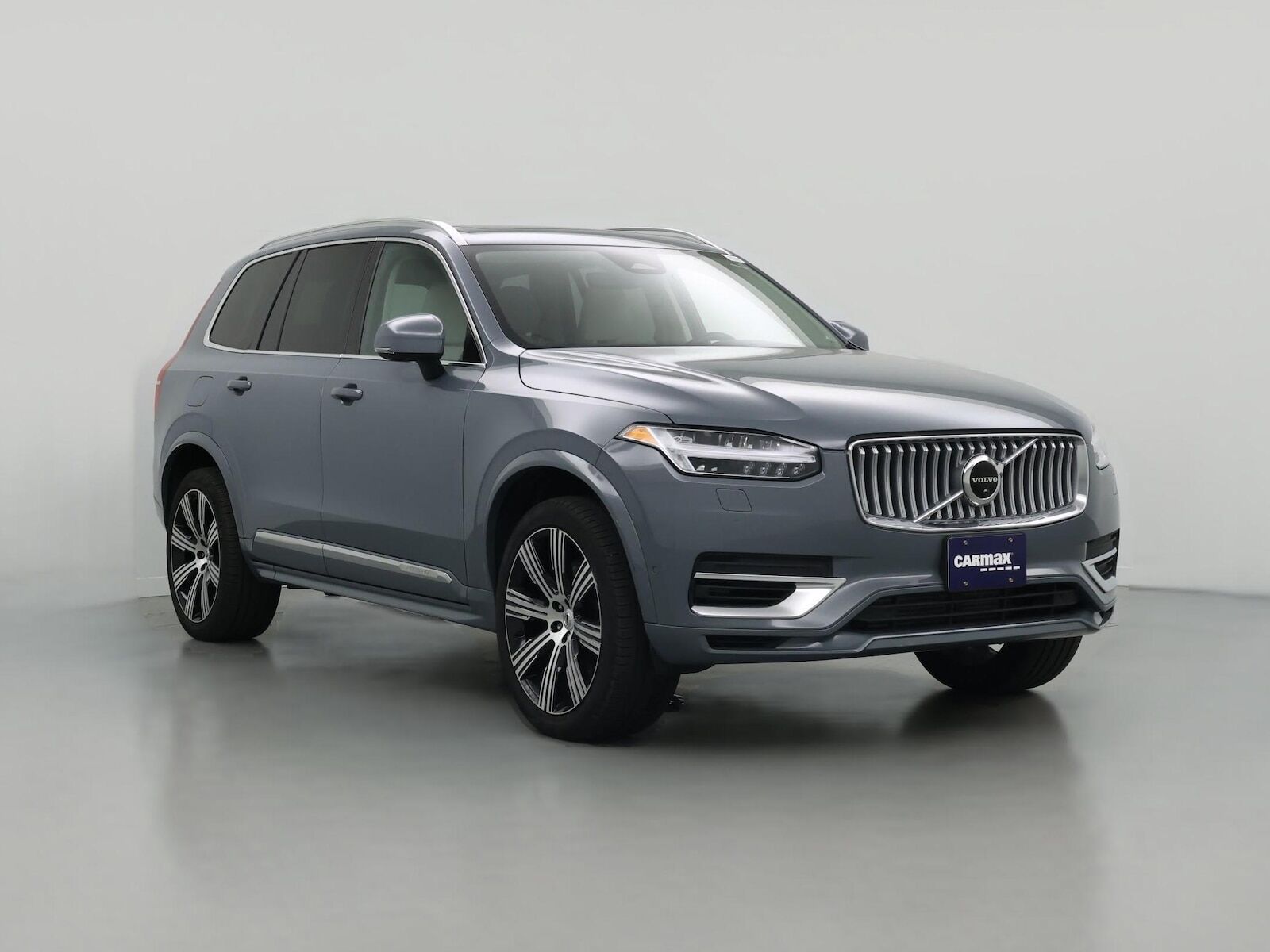 2023 VOLVO XC90