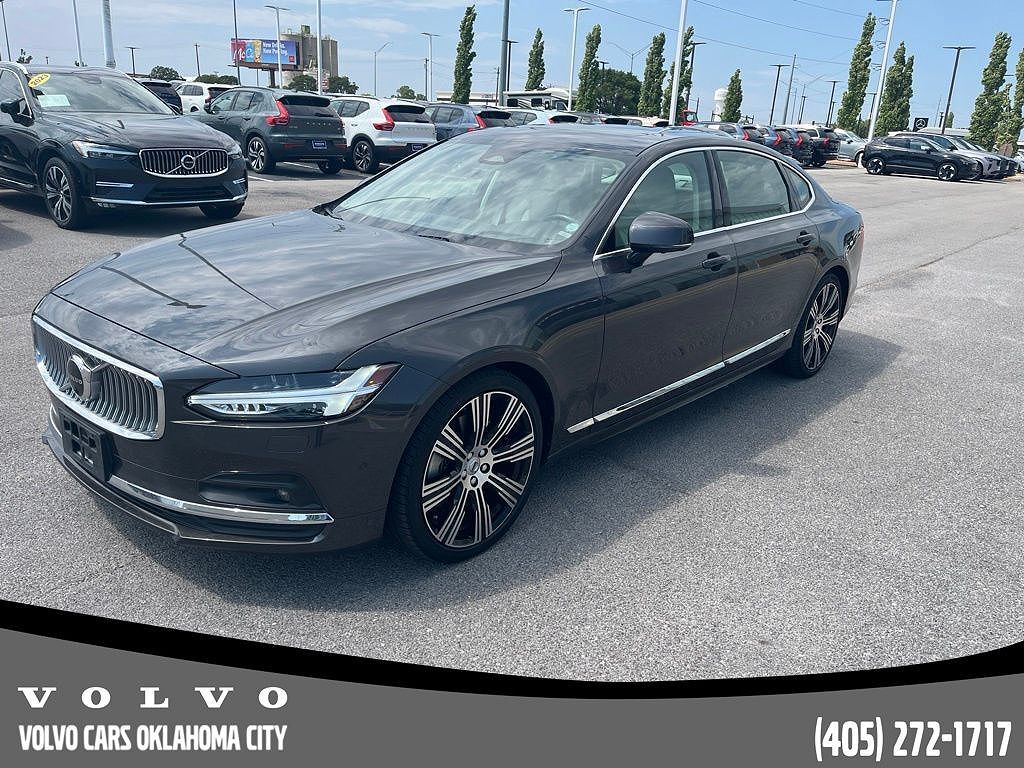 2023 VOLVO S90