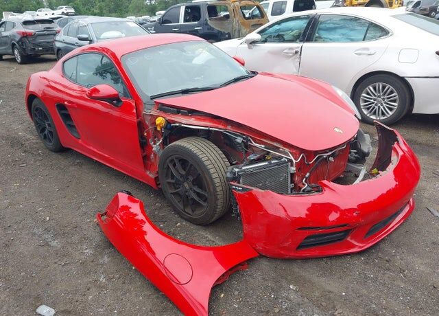 2018 PORSCHE 718
