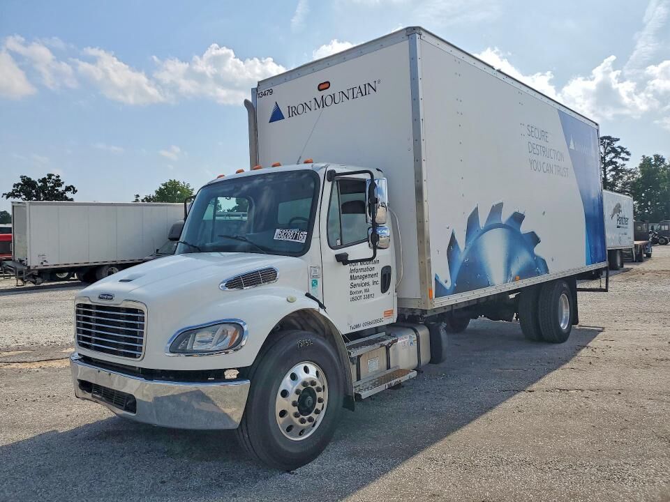 2016 FREIGHTLINER M2