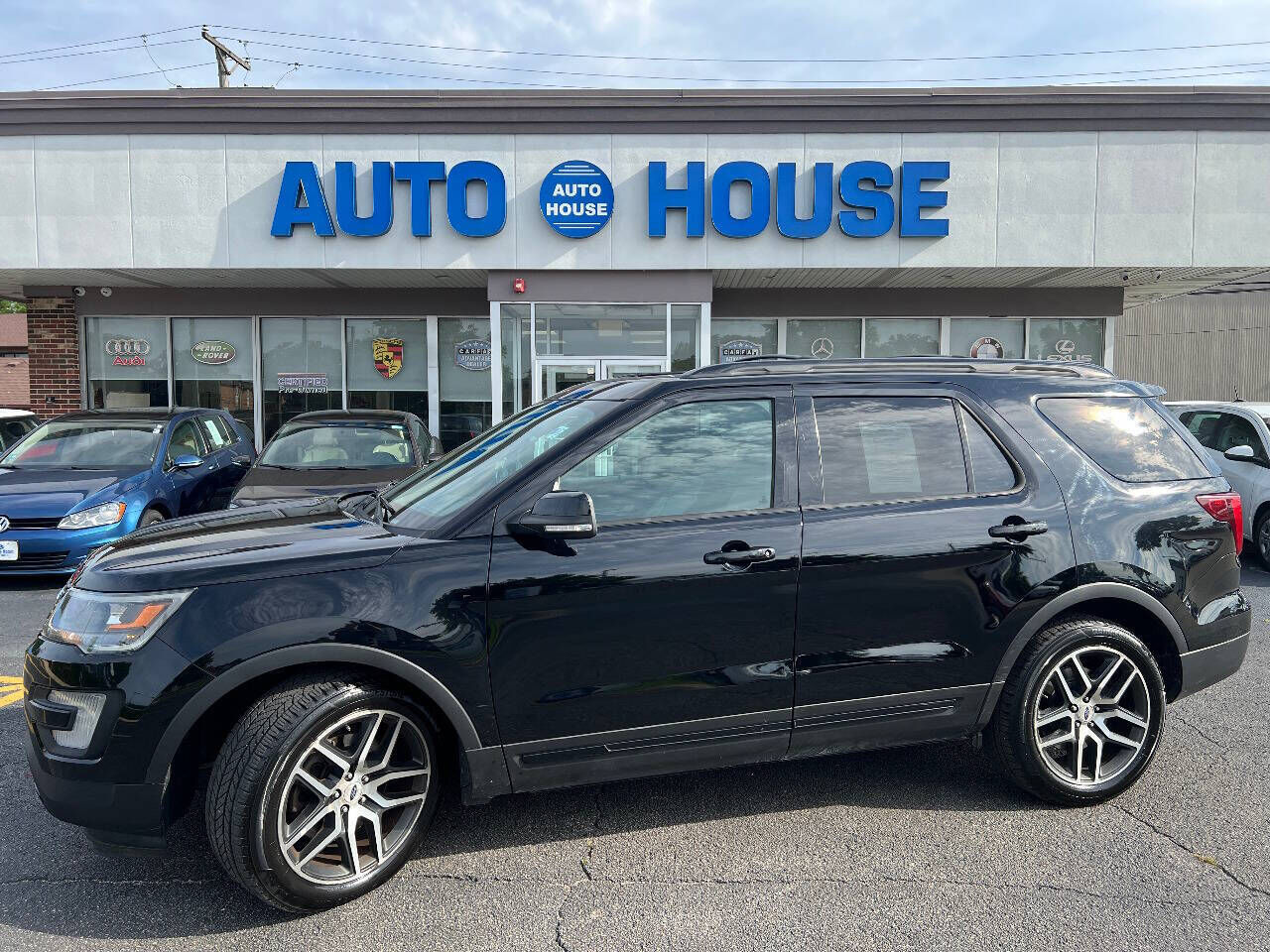 2017 FORD Explorer