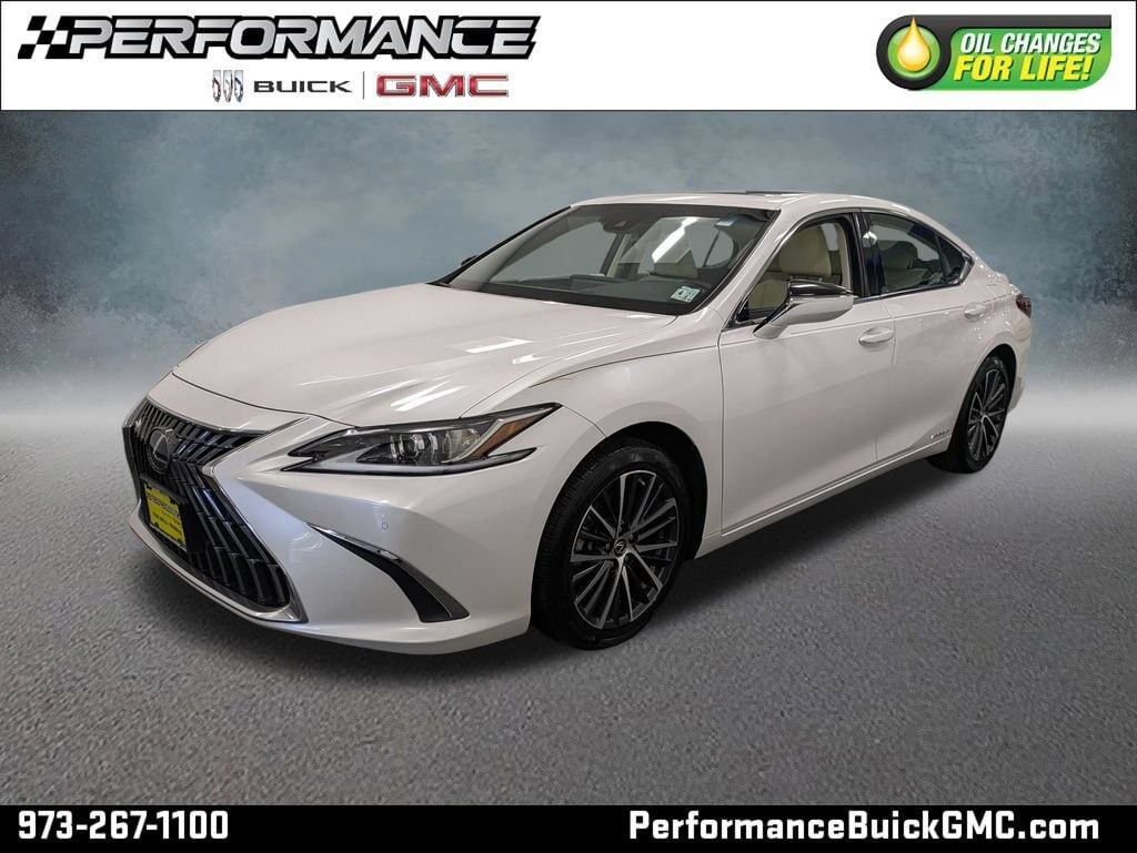 2022 LEXUS ES