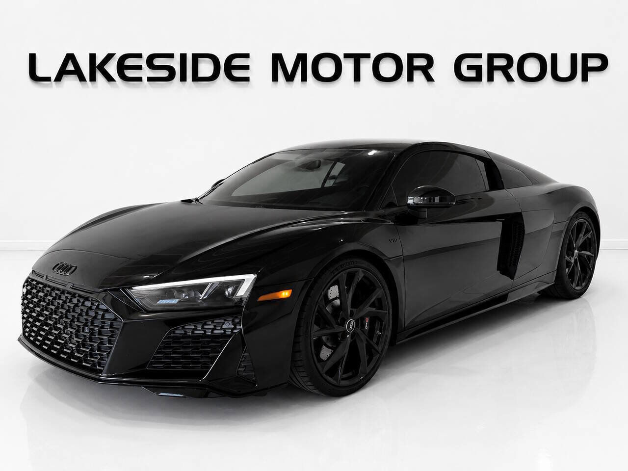 2022 AUDI R8