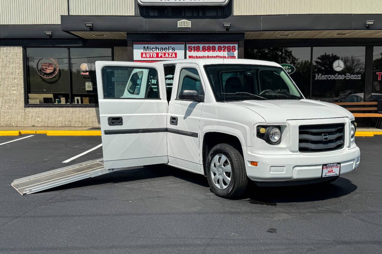 2014 AM GENERAL MV-1