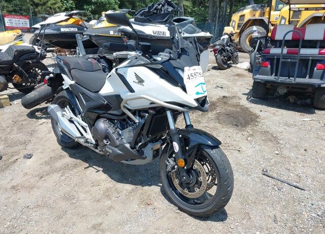 2025 HONDA NC750X