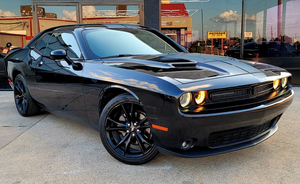 2017 DODGE Challenger