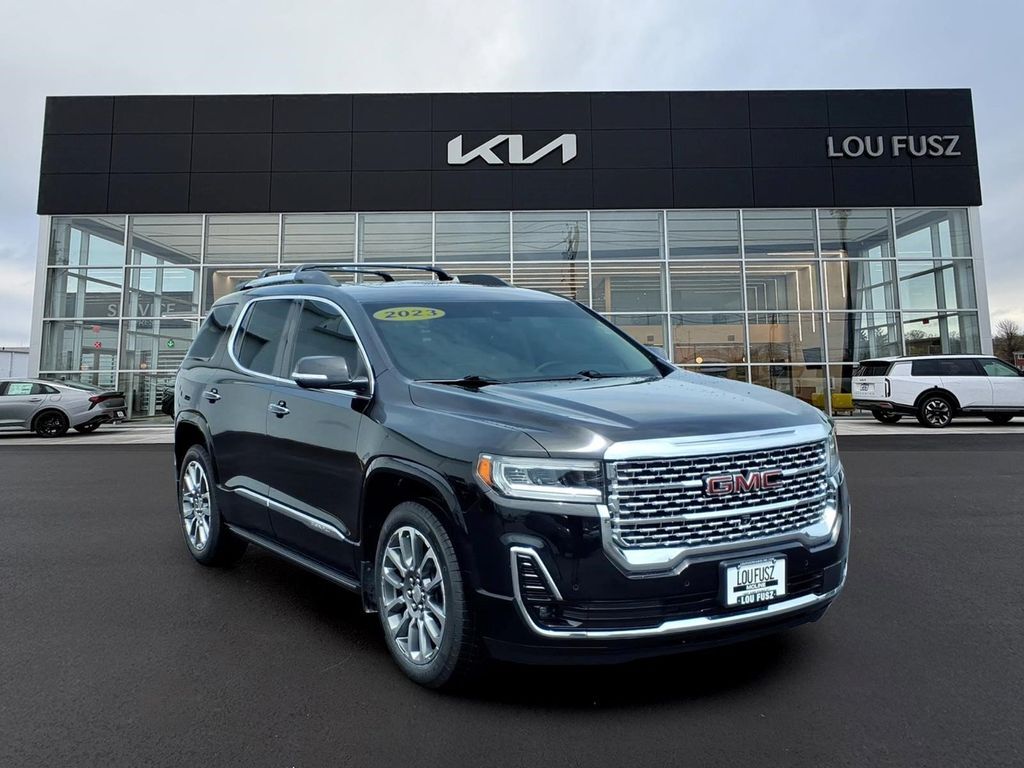 2023 GMC Acadia