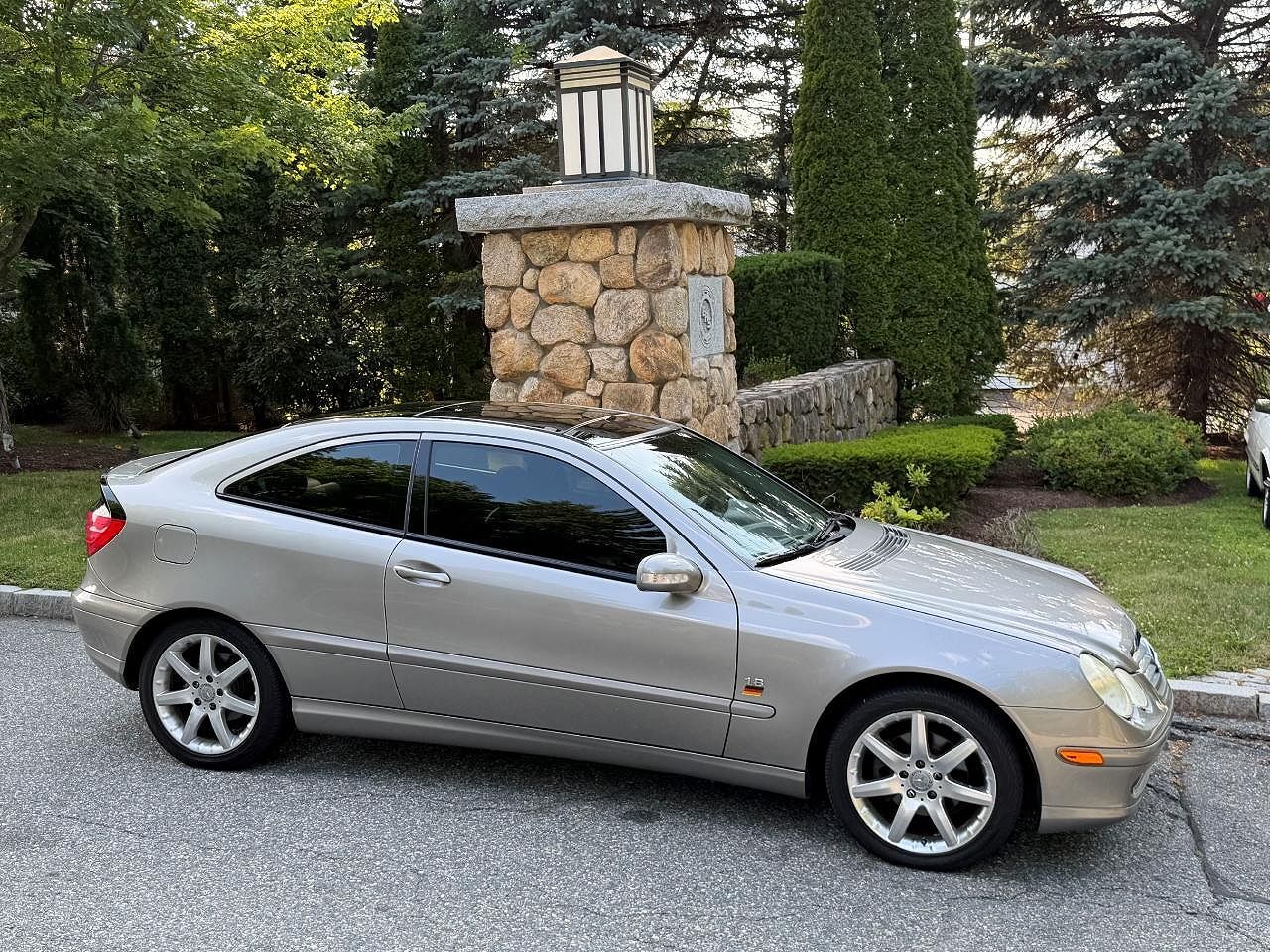 2003 MERCEDES-BENZ C-Class