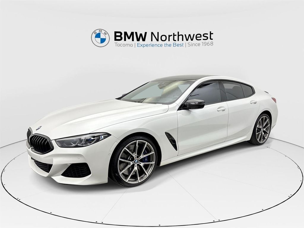 2021 BMW M8