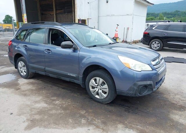 2013 SUBARU Outback